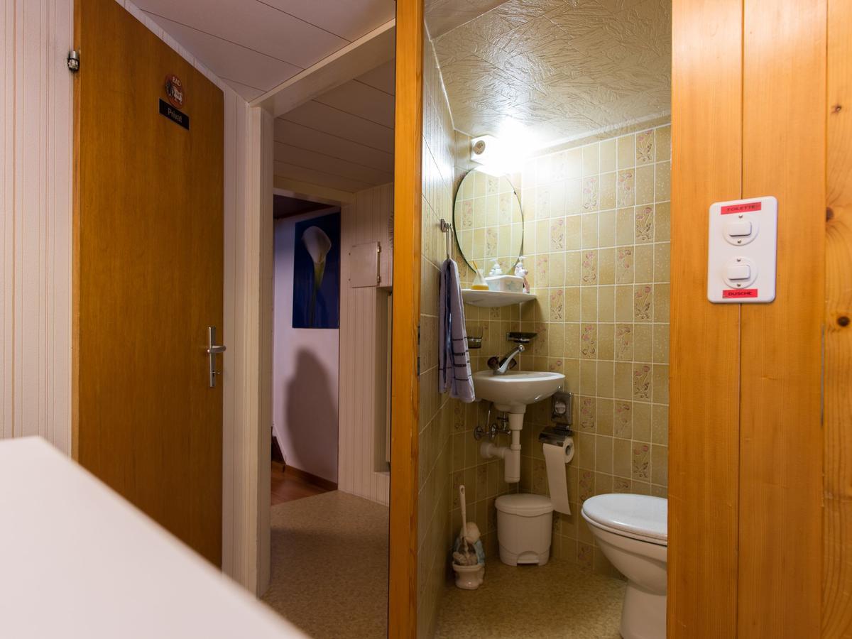 Gasthaus Pension Zum Turm Hospental Eksteriør billede
